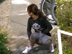 Japanese Girl Pissing In Street