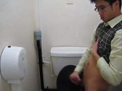 Str8 asian guy stroke in office toilet