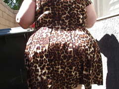 Mature BBW PAWG in leopard skin dress jigglin da bubble butt